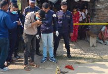 सर्लाहीमा मन्दिरमा पेस्तोल भेटियो, नक्कली ठानेर खेलाउँदा किशोर घाइते