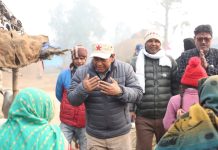 सर्लाही ३ मा घरदैलोमा व्यस्त नारायणकाजी