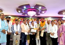 स्व.गजेन्द्र नारायण सिंह स्मृति सर्लाही पत्रकारिता पुरस्कार पत्रकार थापालाई